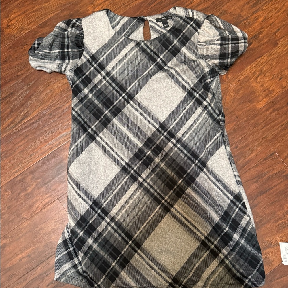 R&K Plaid Dress in Black and Gray